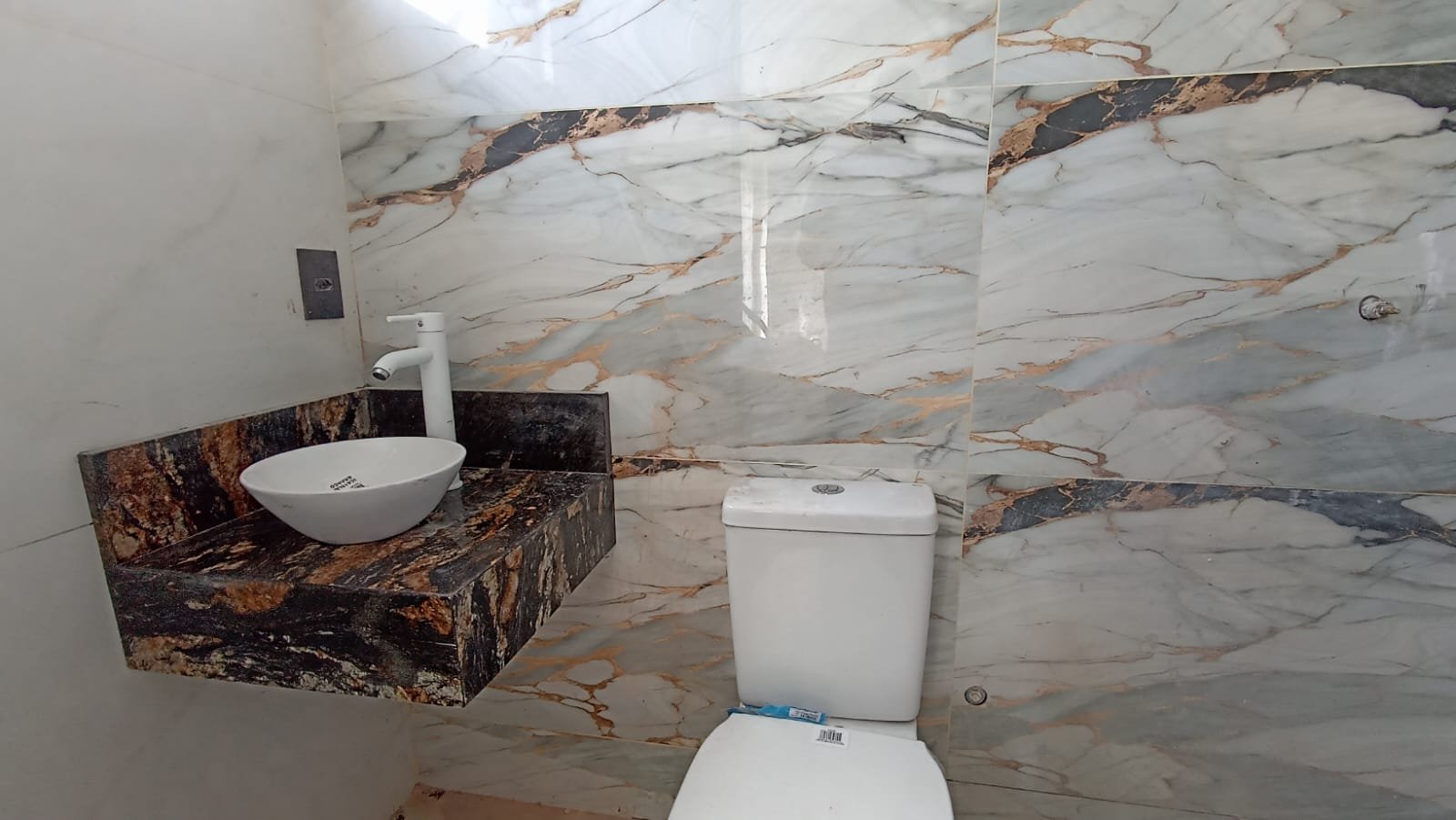 Foto 5 do imóvel casa com praça ceara 1