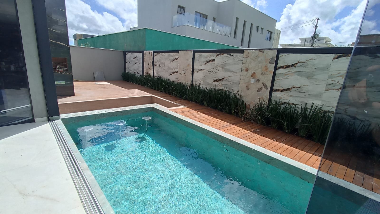 Foto 14 do imóvel casa com praça ceara 1