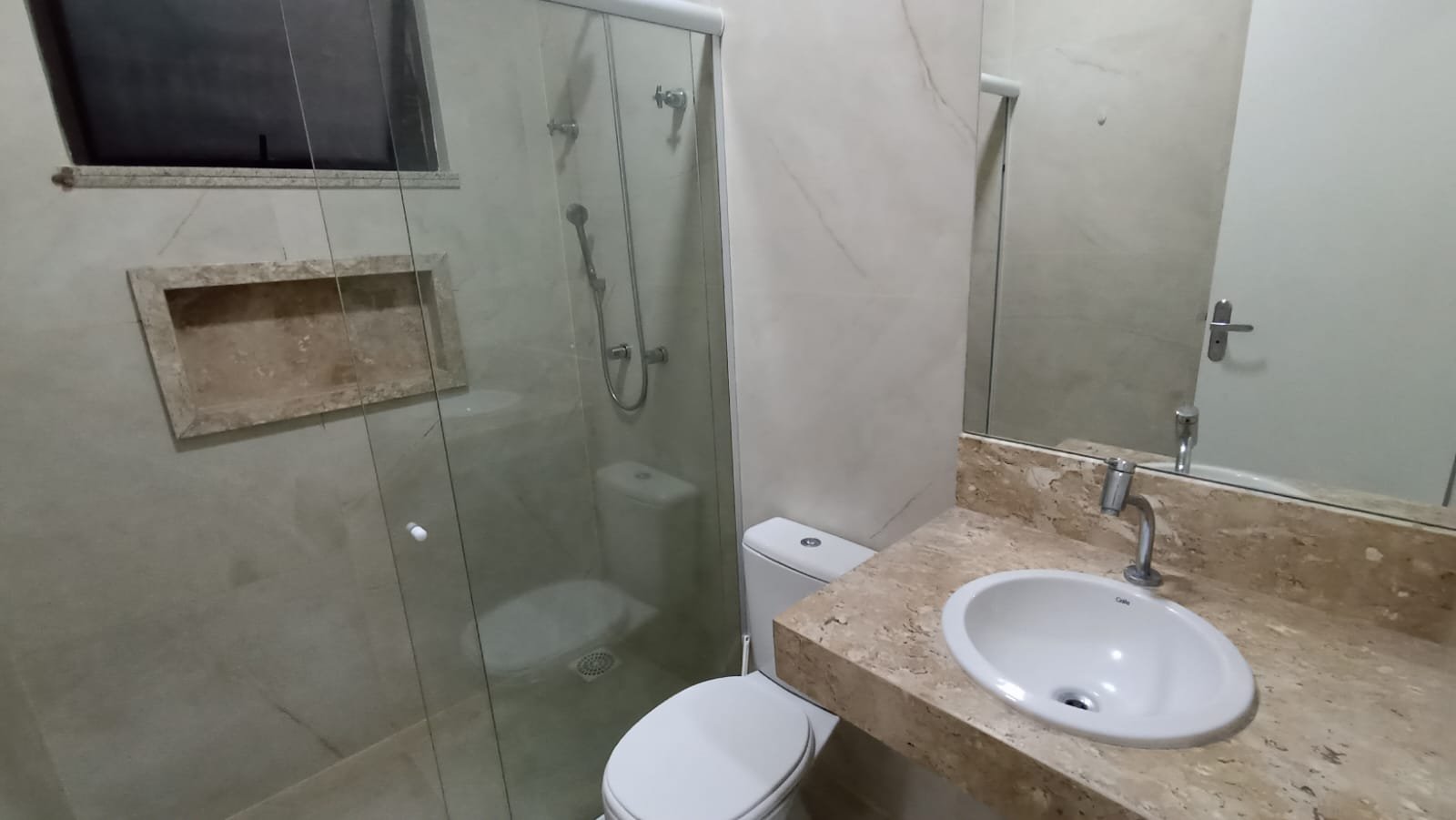 Foto 20 do imóvel casa com praça ceara 1